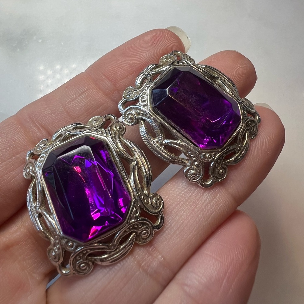 Vintage Purple Faceted Statement Clip-On Earrings Silver Tone Ornate - Picture 4 of 5